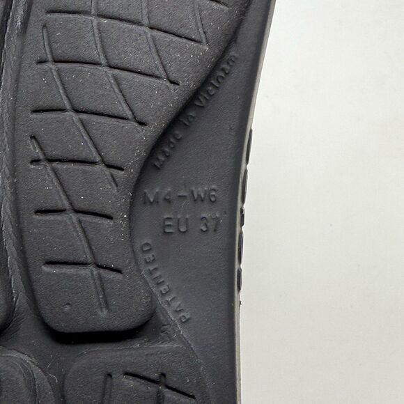 Oofos Ooriginals Sandals Womens 6 Black Flip Flop Thong Comfort Recovery Unisex - Picture 15 of 15